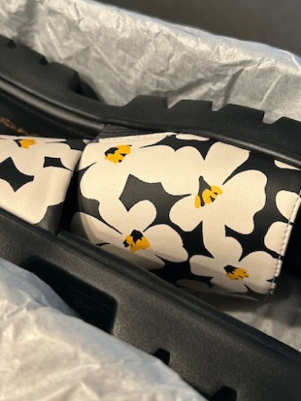 Coach Chalk Multi Florence Floral-Printed Leather Sandals - Picture 2 of 13